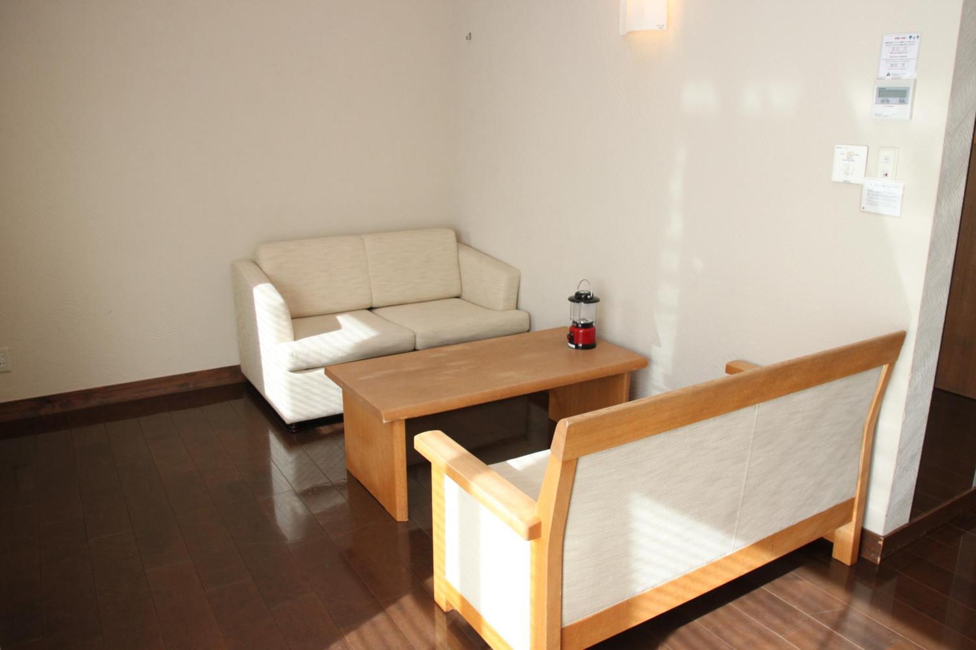 Готель Toyota Shirakawa-Go Eco-Institute Номер фото